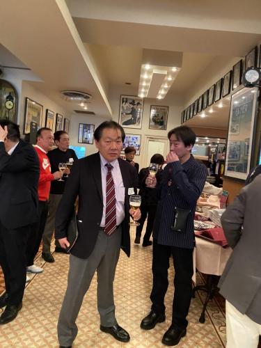 AE4BE92B-8D85-40DC-BFEB-AC083D3AD3E6 0